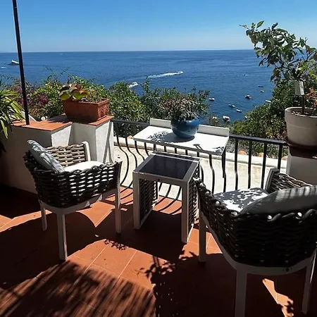 Apartment Sea View Terrace La Casa Di Nonna Paola, Centre