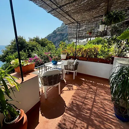 Sea View Terrace La Casa Di Nonna Paola, Centre